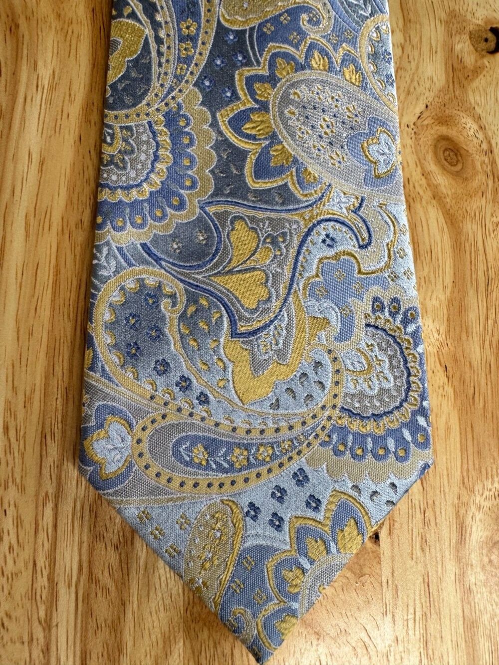 Geoffrey Beene Vintage Paisley Neck Tie 100% Silk Gold Blue Wedding Guest - Picture 13 of 16
